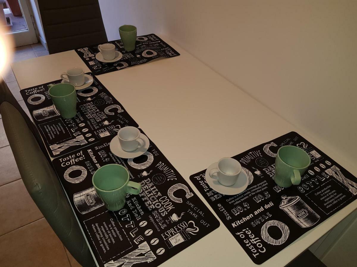 Casa De Mi Zia * Rom